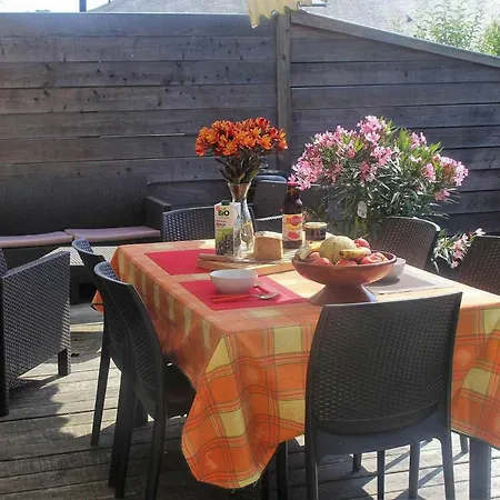 Semi-Detached House Vains - Nmd041005-L * Vains